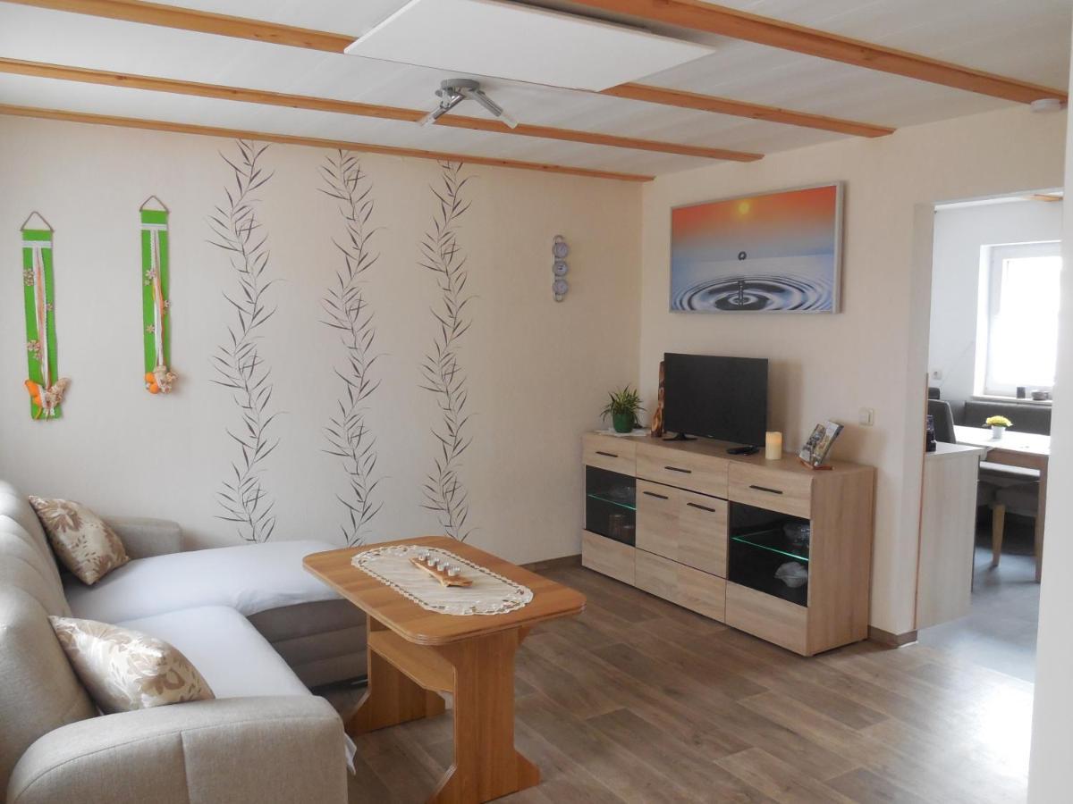 Ferienhaus Kaempf Kaltennordheim エクステリア 写真